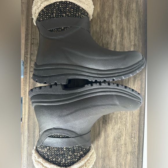 Muck Boot Company Women's Brown Insulated Short Winter Boots - Picture 3 of 6